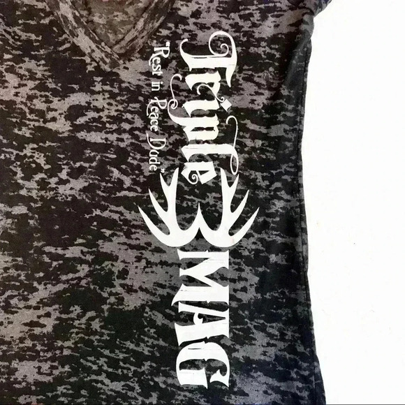 🦋NEXT LEVEL “Triple Mag” Heather Light V-Neck Tee - Picture 2 of 8